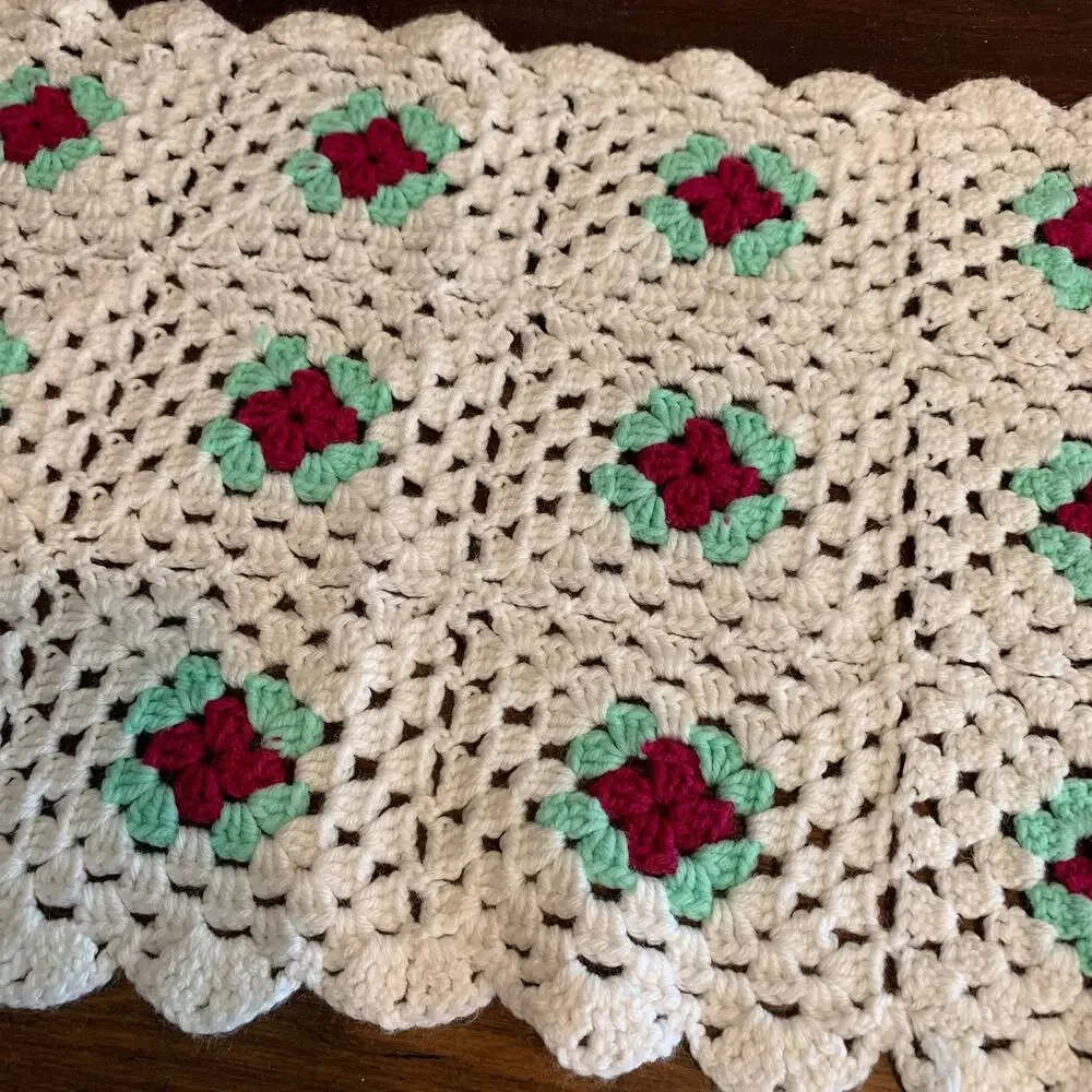 Vintage handmade crochet  rose flower table runner‎ cottagecore granny decor